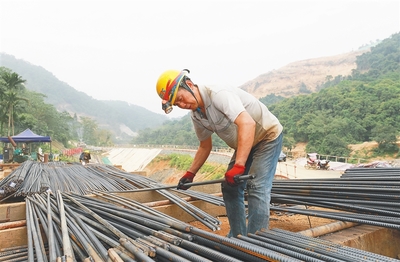 海南迈湾水利枢纽工程 预计2024年底建成，谱写水利新篇章